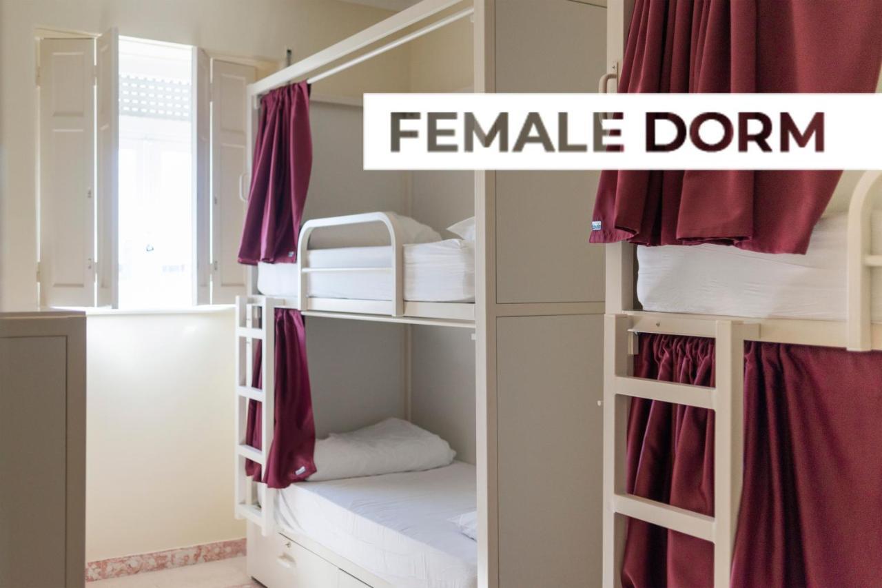 Hostel Sant Jordi