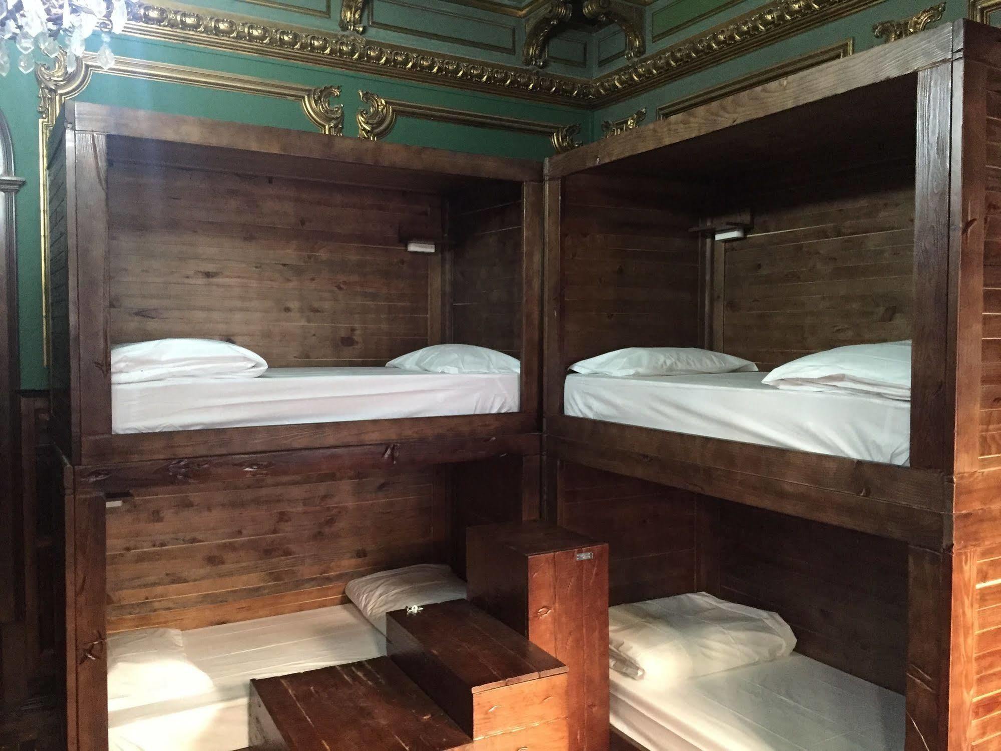Sant Jordi Hostel Lisbon