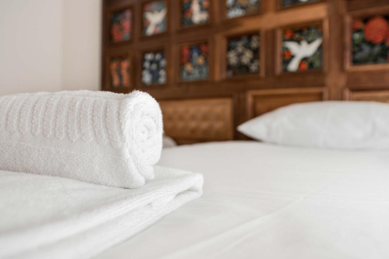 Sant Jordi Hostel *